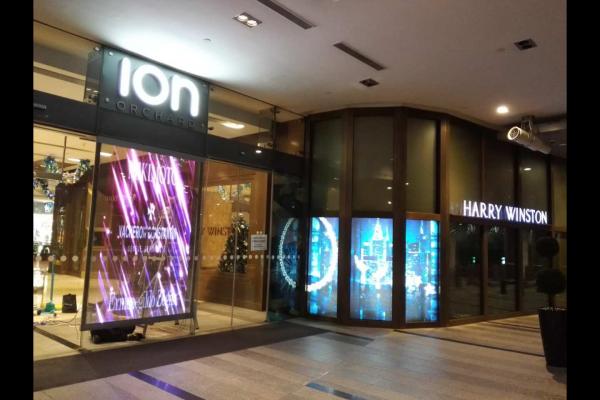 壹品光電|LED透明屏閃炫新加坡?ION Orchard